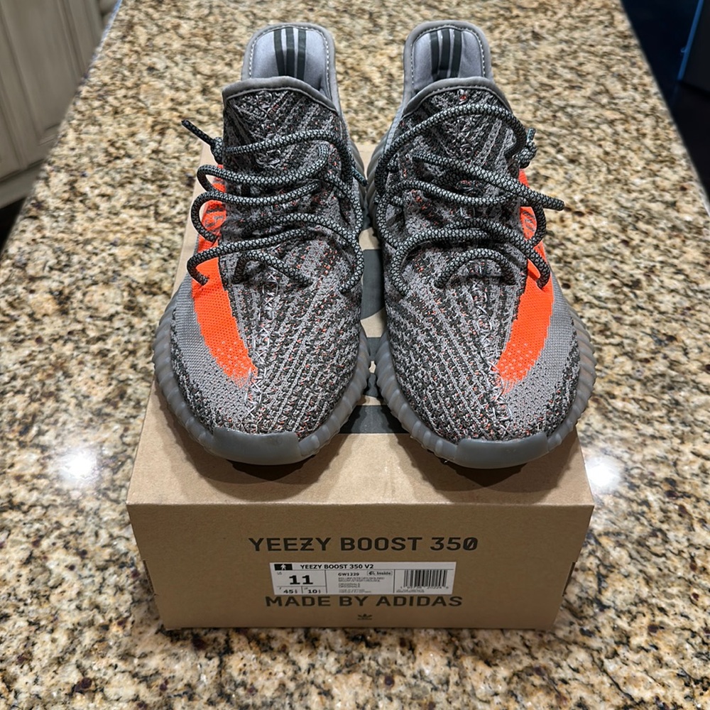 Yeezy Beluga Reflective Size 11